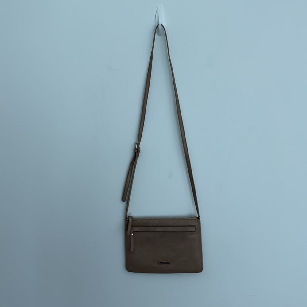 Roots Canada Crossbody Purse - Picture 3 of 11